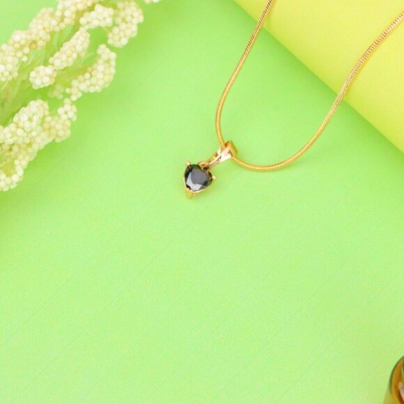 "Mini Heart-Shaped Black Pendant in Gold Plated Brass, XPPT1303 - Picture 6 of 13